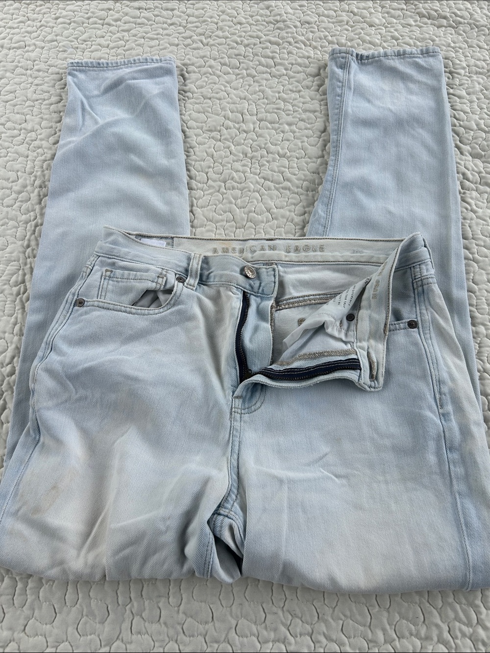 American Eagle Light Blue Women’s Mom Jeans